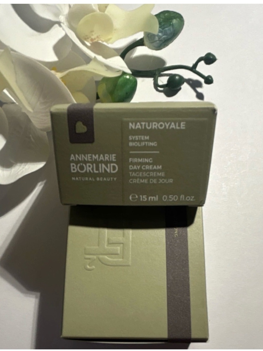 Annemarie Börlind Naturoyale Firming Day Cream - Light Olive Green